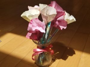 画像:桜の押し花🌸&チューリップの染め紙
