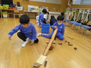 画像:2月12日(水)5歳児クラスの様子♪